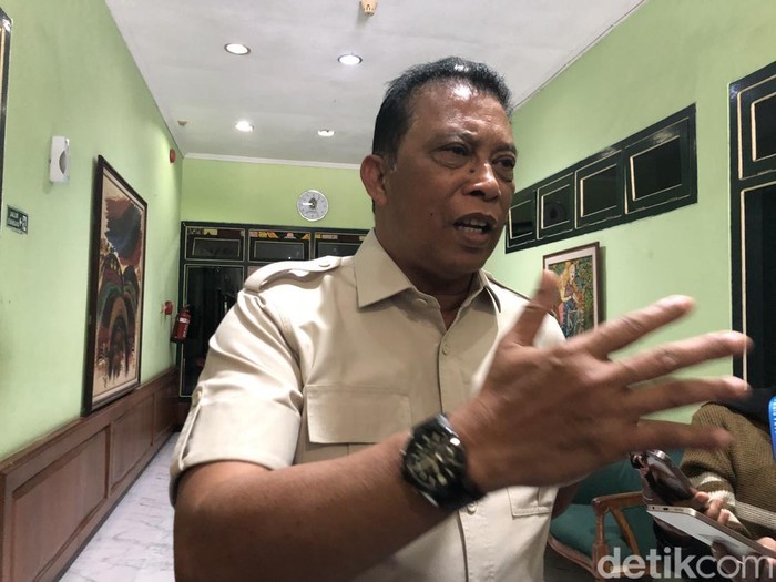 Deputi Bidang Pemantauan dan Pengawasan BGN, Letjen TNI (Purn) Dadang Hendra Yudha di Balai kota Jogja, Kamis (6/11/2025).