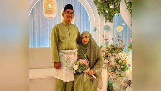 Viral Jodoh Tak ke Mana, Wanita Ini Dinikahi Teman Sekolah Setelah 40 Tahun