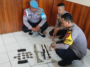 Warga Poso Temukan Senjata Rakitan-Amunisi Saat Renovasi Rumah