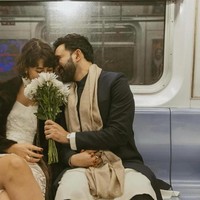 “Rama bukan hanya istriku, dia adalah seniman luar biasa yang pantas dikenal dengan caranya sendiri. Kamu bisa mengkritik pandanganku, tapi tidak keluargaku, tulis Mamdani. Foto: Instagram