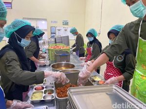 SPPG Polres Tala Sajikan Menu Khas Banjar, Ayam Masak Bom Jadi Favorit