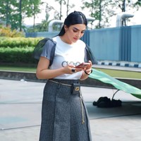 Karena penurunan berat badannya, wajah Ashanty lah yang paling terdampak. Kini wajahnya terlihat jadi semakin tirus. “Jujur sebenernya setahun ini cuma turun 5kg, tapi keliatan banget karena mungkin aku kalau kurusan itu wajah duluan yang keliatan, andai bisa milih mana dulu yg mau kecil aku pasti pengen hehe,” tulisnya. Foto: Instagram/@ashanty_ash