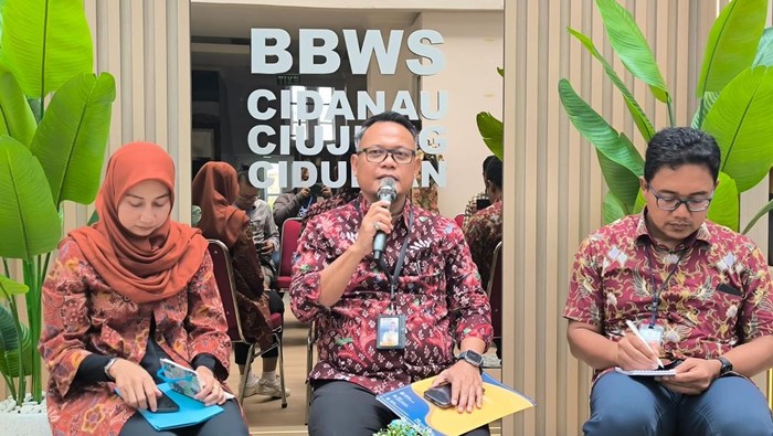 Balai Besar Wilayah Sungai Cidanau Ciujung Cidurian (BBWS C3) mengantisipasi banjir dengan mengurangi volume air di bendungan dan normalisasi Sungai Cibanten. (dok Istimewa)