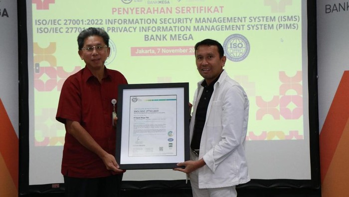 Bank Mega meraih ISO 27001 dan 27701 sebagai standar keamanan informasi dan privasi data. Langkah ini memperkuat perlindungan data nasabah dan tata kelola digital sesuai regulasi di Indonesia.