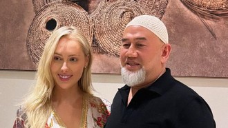 Kisah Penyanyi yang Mengaku Dijebak Menikah oleh Sultan Malaysia