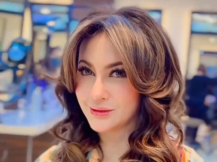 Diana Pungky awet mudah pada usia 51 tahun.