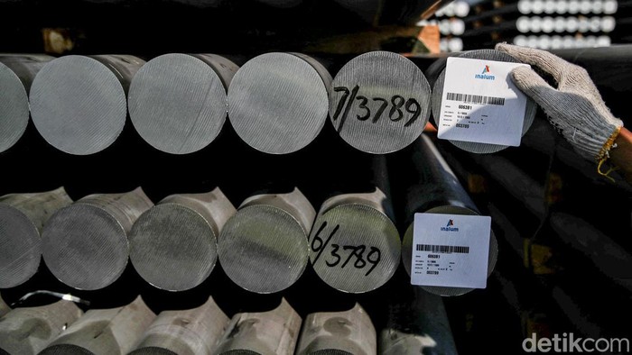 Energi Bersih dari Danau Toba yang Menyalakan Industri Aluminium Nasional Dari aliran Sungai Asahan yang bersumber dari Danau Toba, energi air diubah menjadi tenaga listrik untuk menghasilkan aluminium berkualitas kebanggaan Indonesia.