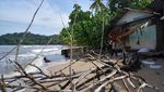 Gelombang Pasang Hantam Pantai Air Manis, Rumah Warga Rusak