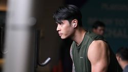 Potret Glenn Victor di Luar Physical: Asia, Atlet Gagah-Family Man Banget!