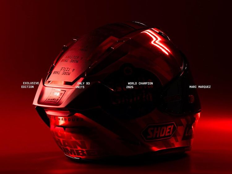 Helm Edisi Juara Dunia Marc Marquez Diproduksi 93 Unit, Harganya Bikin Kaget!