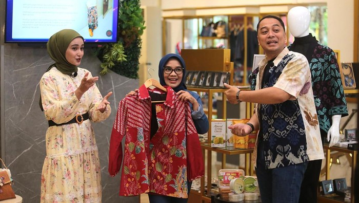 Ilustrasi berburu diskon produk fesyen di Surabaya