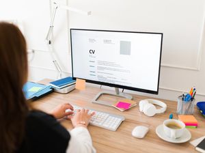 CV ATS vs CV Kreatif, Mana yang Lebih Dilirik HRD?