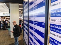 Krisis Penerbangan di AS, Ribuan Penumpang Terlantar Dampak dari Shutdown