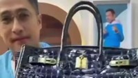 Inilah tas Hermes Croco milik Ivan Gunawan yang dibeli oleh Raffi Ahmad. Tas tersebut Ivan bawa saat syuting di salah satu program TV bersama Raffi Ahmad dan Irfan Hakim. Foto: Instagram @ivan_gunawan