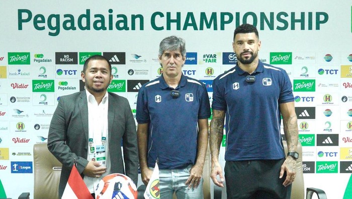 Jumpa pers Barito Putera di Banjarmasin, Kalimantan Selatan, Jumat (7/11/2025).