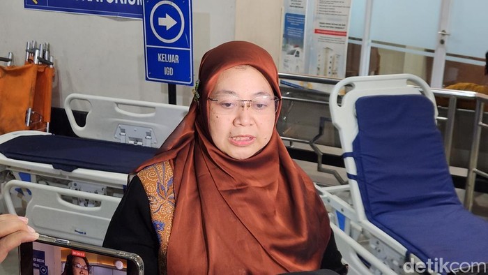 Ketua KPAI Margaret Aliyatul Maimunah di RS Islam Cempaka Putih. (Adrial/detikcom)