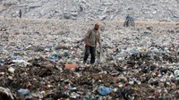 Krisis kebersihan ini diperparah dengan rusaknya sistem pengelolaan sampah dan sanitasi di Gaza akibat serangan yang menghancurkan infrastruktur penting. REUTERS/Ramadan Abed