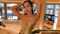Kirana Larasati lalu memberi jawaban soal status yang dipermasalahkan saat mengikuti Miss Universe Indonesia 2025. Kalau Miss jadi Missis itu karena peraturannya sudah berubah. Aku gak mungkin ada di situ kalau gak memenuhi persyaratan, tuturnya. (Foto: dok Instagram kiranalarasati)