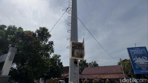 Kondisi Alun-alun Rembang memprihatinkan, sejumlah fasilitasnya rusak dan kurang terawat, Jumat (7/11/2025). Kondisi Alun-alun Rembang memprihatinkan, sejumlah fasilitasnya rusak dan kurang terawat, Jumat (7/11/2025).