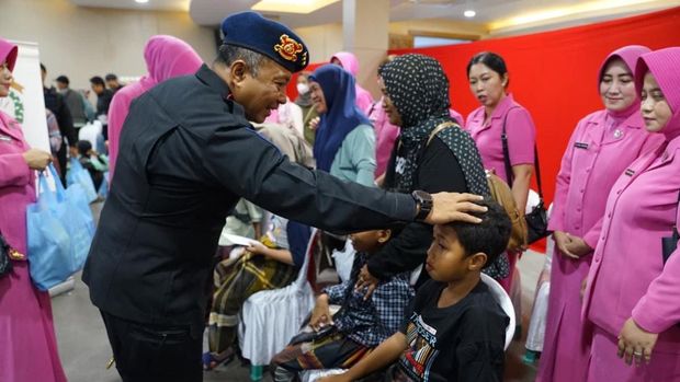 Korps Brimob Polri menggelar bakti kesehatan gratis untuk warga dalam memperingati hari ulang tahun (HUT) ke-80 di Rumah Sakit (RS) Bhayangkara, Depok. (dok Ist)