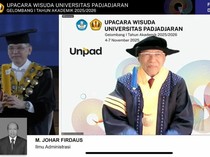 Perjuangan Johar Firdaus Raih Gelar Doktor di Usia 71 Tahun di Unpad
