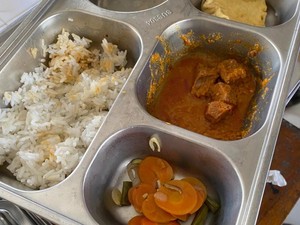 Ada Ulat dalam Menu MBG di Bangkalan, Ini Kata Pihak SPPG