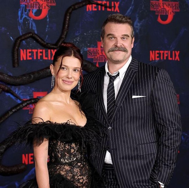 Momen Akrab Millie Bobby Brown & Aktor Stranger Things Diduga Pelaku Bullying