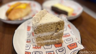 Mon Bakehouse: Ada Cake Teh Jawa dan Cheesecake Brownies di Kafe Homey Bekasi