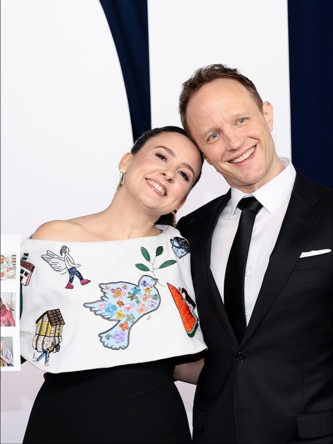 Sebelumnya Ms Rachel sempat mengundang kontroversi karena tampil bersama anak dari Gaza berusia tiga tahun yang kakinya diamputasi karena serangan Israel. Sejak itu, ia semakin lantang menyuarakan advokasinya. Foto: Instagram @msrachelforlitles