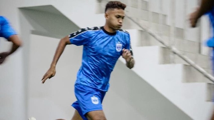 Pemain muda, Krisna Jhon akan kembali diandalkan mengisi lini serang PSIS.