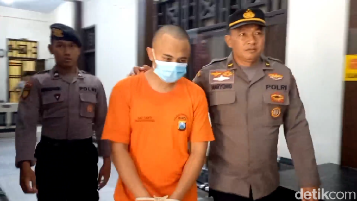 Awang Kresna, penganiaya guru SMPN 1 Trenggalek gegara tak terima HP adiknya disita korban