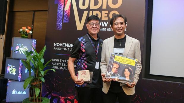 piyu Piyu saat menghadiri festival audio video.