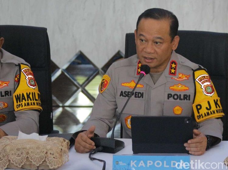 Polisi Jerat 8 Tersangka soal Tuduhan Ijazah Palsu Jokowi