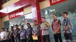 Polisi Serahkan Dokumen Jenazah Reno-Farhan ke Keluarga