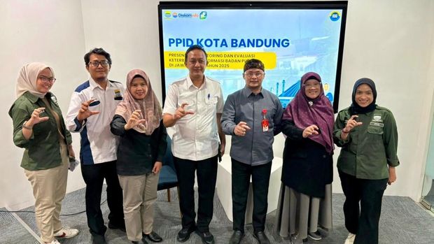 Presentasi dan Wawancara Monev Penerapan Undang-Undang Keterbukaan Informasi Publik pada Badan Publik di Jawa Barat, Rabu 5 November 2025. Presentasi dan Wawancara Monev Penerapan Undang-Undang Keterbukaan Informasi Publik pada Badan Publik di Jawa Barat, Rabu 5 November 2025.