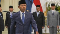 Mantan Kapolri Idham Aziz juga dilantik menjadi anggota Komisi Percepatan Reformasi Polri di Istana Merdeka, Jakarta. ANTARA FOTO/Hafidz Mubarak A