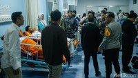 Hingga Jumat sore, sebagian korban dilaporkan sudah diperbolehkan pulang setelah menjalani perawatan, sementara beberapa lainnya masih dalam observasi tim medis.