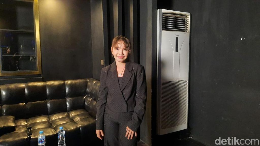 Alasan Rossa Bawakan Lagu Milik Chrisye dan Sheila Majid di Album Asmara Dansa