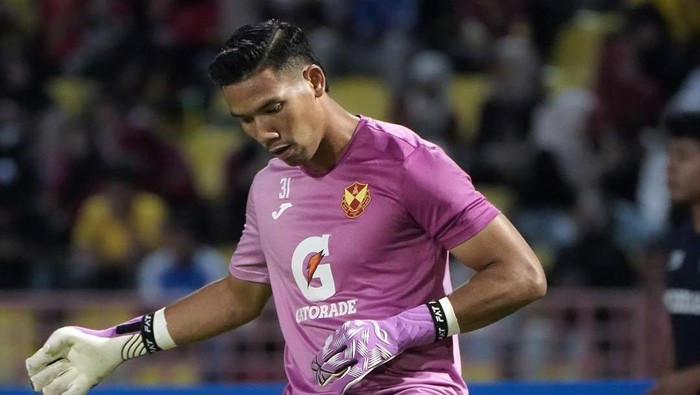 Rapor Kiper Selangor FC yang Dibikin Nangis Adam Alis