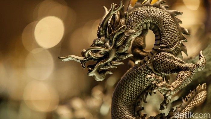 Royal Selangor merilis tujuh koleksi seni penutup 2025 dan sambut Imlek 2026. Ada edisi emas 24K, pop culture, hingga warisan budaya.