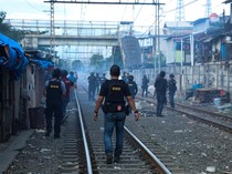 Video: BNN Gerebek Kampung Bahari, 9 Orang Ditangkap-89 Kg Sabu Disita