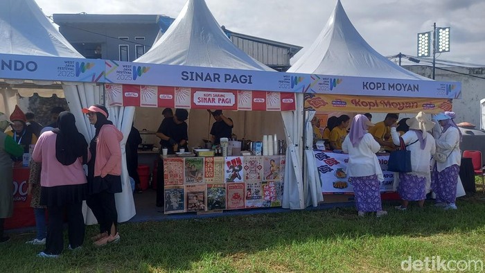 Kuliner di West Java Festival 2025.