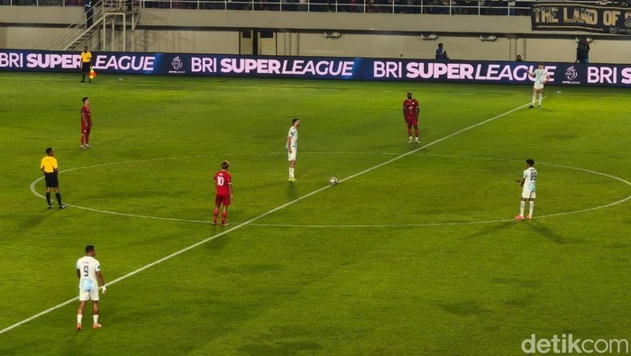 Laga Persis vs PSIM di Stadion Manahan, Solo, Sabtu (8/11/2025).