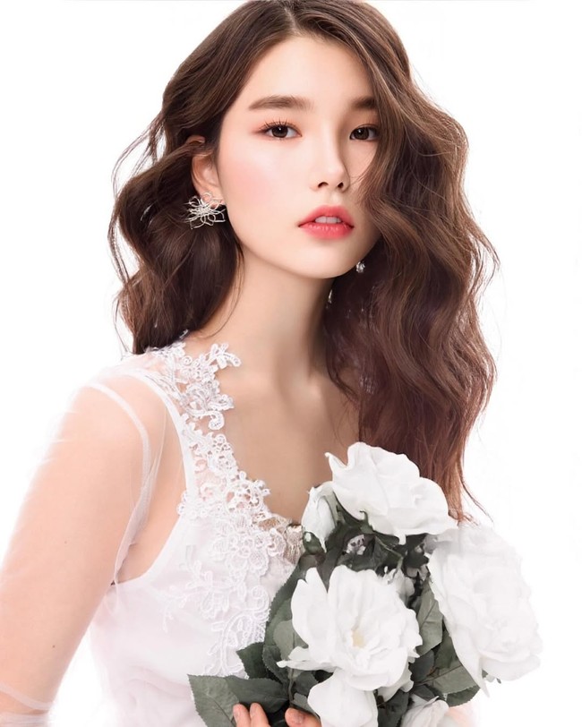 Selain model profesional, Jelena juga populer di media sosial. Ia memiliki akun bernama @msjelenae dengan lebih dari 195.000 followers. Foto: Instagram/@msjelenae