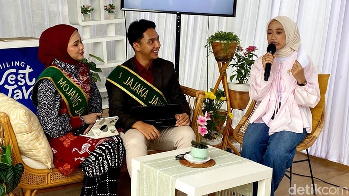 Mojang Jabar Salzha dan Jajaka Jabar Zahran Nazmi.