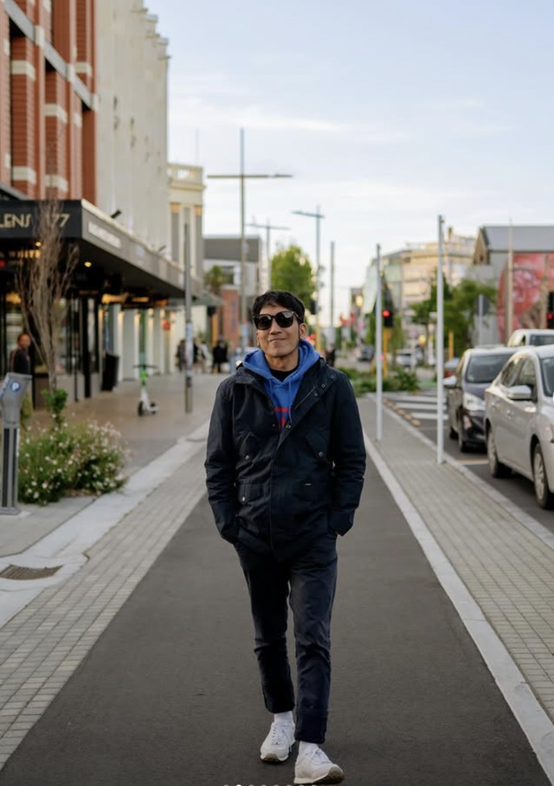 Momen Desta Makan Sushi di Jepang dan Kulineran Bareng The Duda's-1