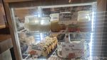 Kafe di Bekasi Ini Punya Cake Teh Jawa hingga Cheesecake yang Enak
