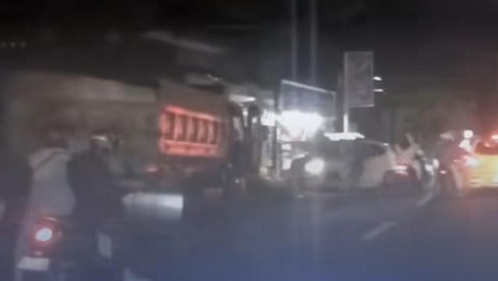 Warga di Palopo Kejar-Lempari Mobil Brio Diduga Pelaku Tabrak Lari