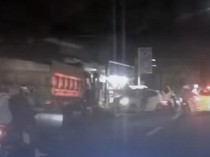 Warga di Palopo Kejar-Lempari Mobil Brio Diduga Pelaku Tabrak Lari