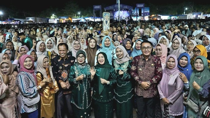 Tutup Jambore PKK, Hesti Haris Puji Kemajuan Daerah Sungai Penuh